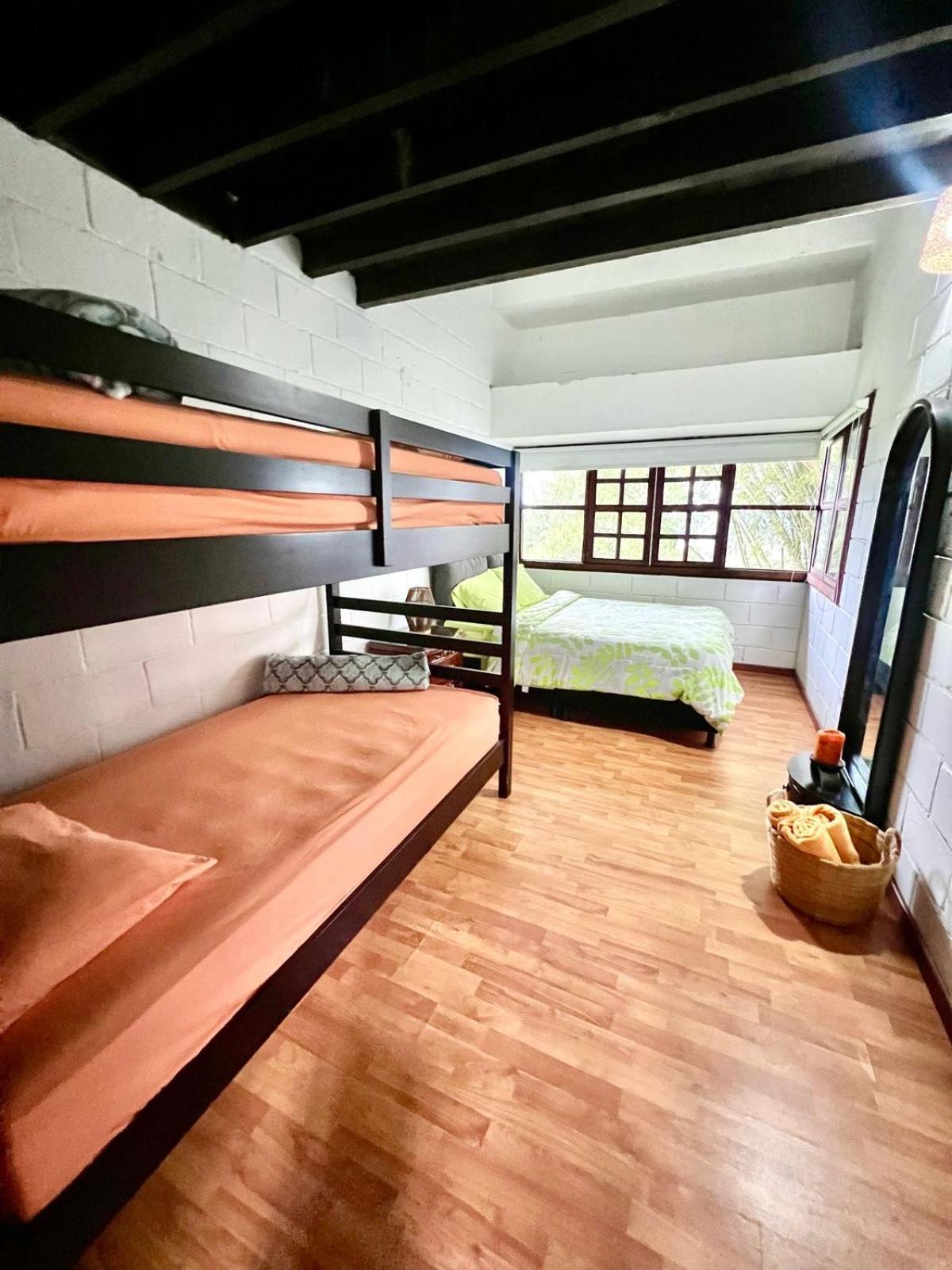 Hotel Maca Lago Каліма Екстер'єр фото